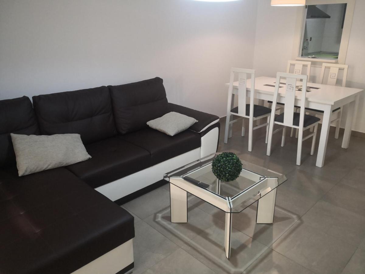 Apartment Mar Y Sal En Primera Linea De Playa Vacaciones En Piscina Disponible A Partir De 1 De Julio Roquetas de Mar