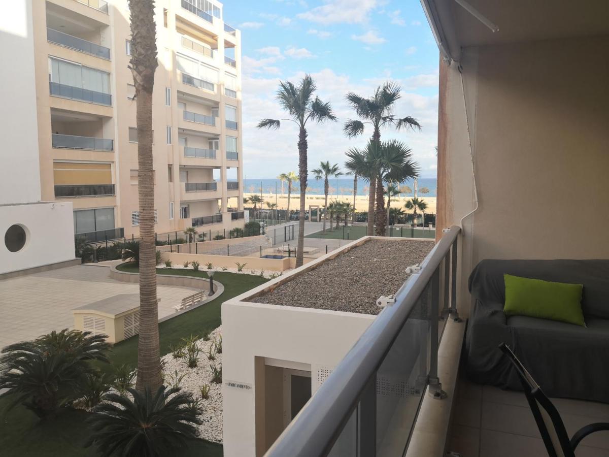Mar Y Sal En Primera Linea De Playa Vacaciones En Piscina Disponible A Partir De 1 De Julio Apartment *